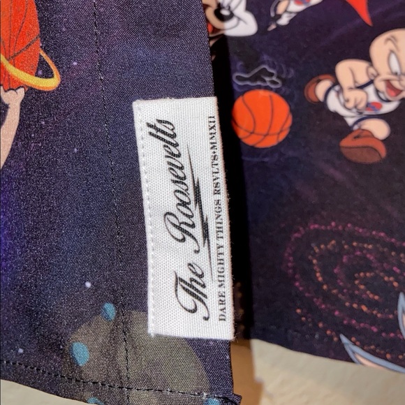 Space Jam Roosevelts button down 3X - Picture 4 of 5
